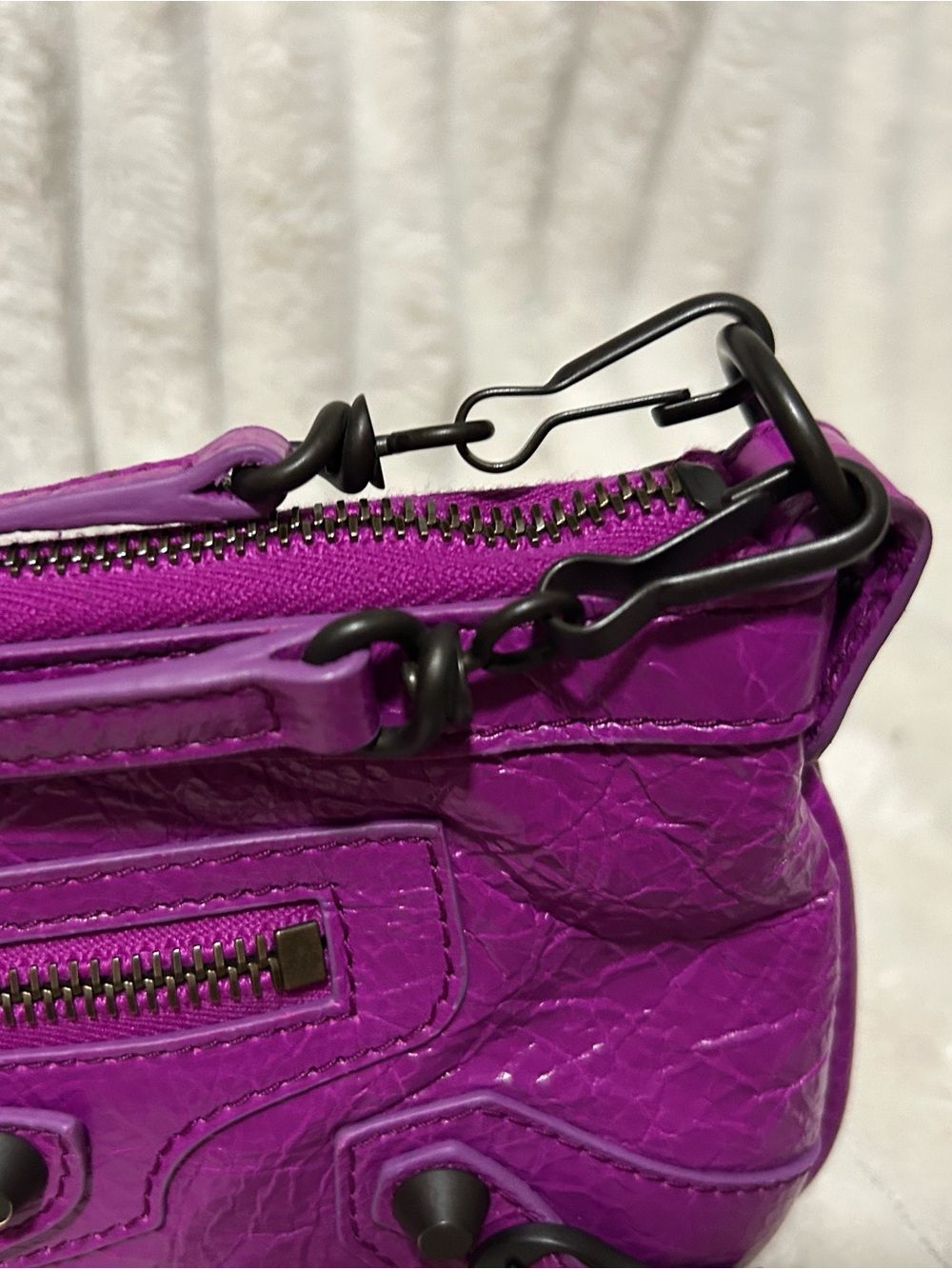 Authentic Balenciaga Bright Fuchsia (Azalee) Le City Pouch on Strap - Picture 3 of 10